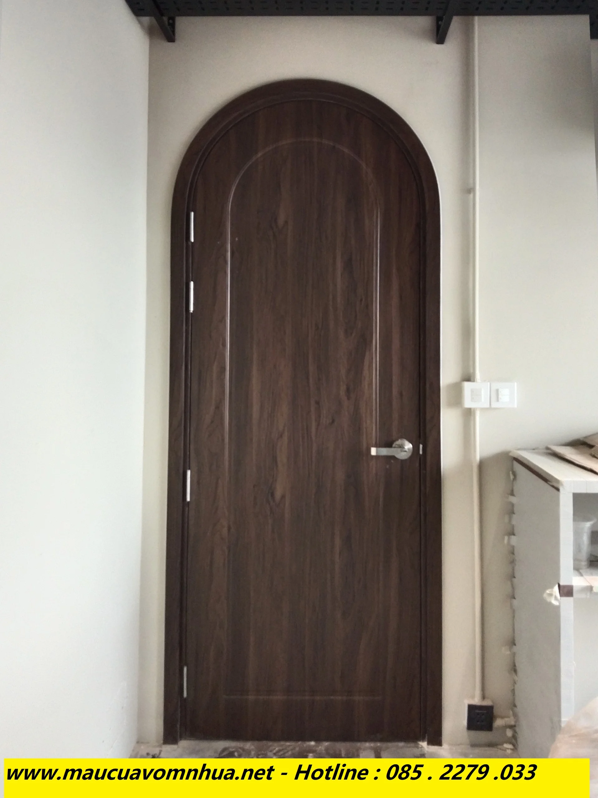 Cửa nhựa cho nhà vệ sinh mẫu cửa vòm B14