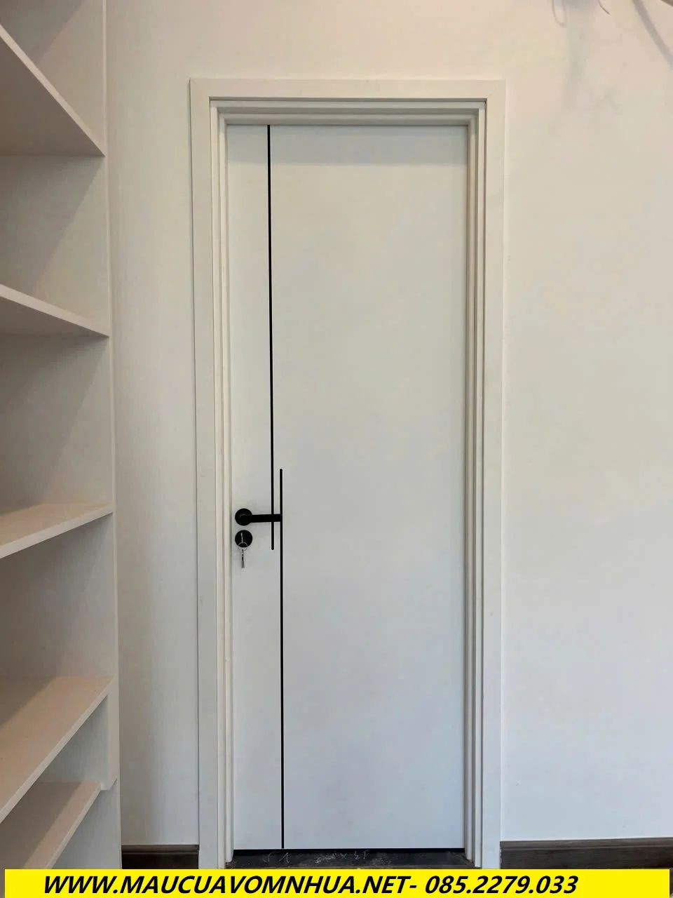Cửa nhựa cho nhà vệ sinh mẫu phôi đen h1