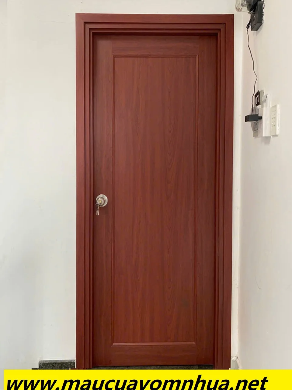 Cửa nhựa đài loan kích thước 900 x 2200mm