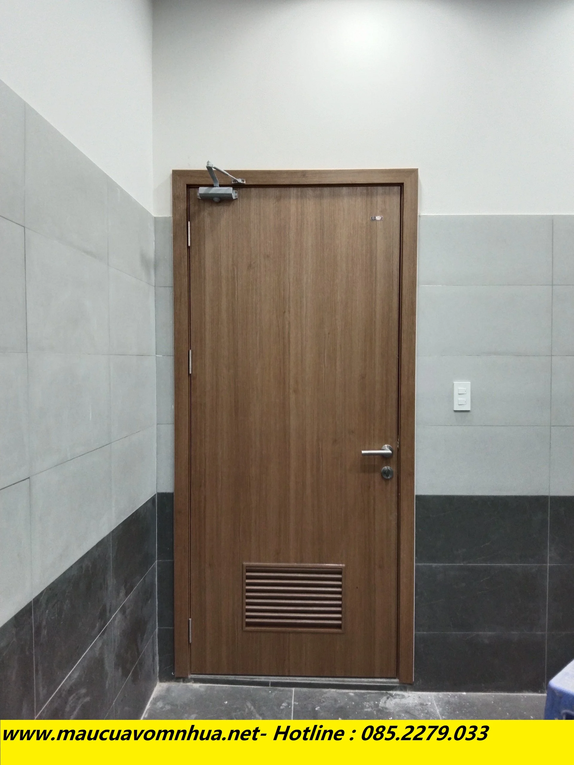 Cửa nhựa nhà vệ sinh mẫu lá sách h1